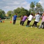 wycieczka szkolena organizowana przez Base Camp - przeciąganie liny