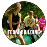 zabawy integracyjne, napis "team building"