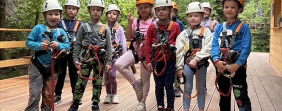 Dlaczego warto zorganizować wycieczkę przedszkolną do Base Camp? 